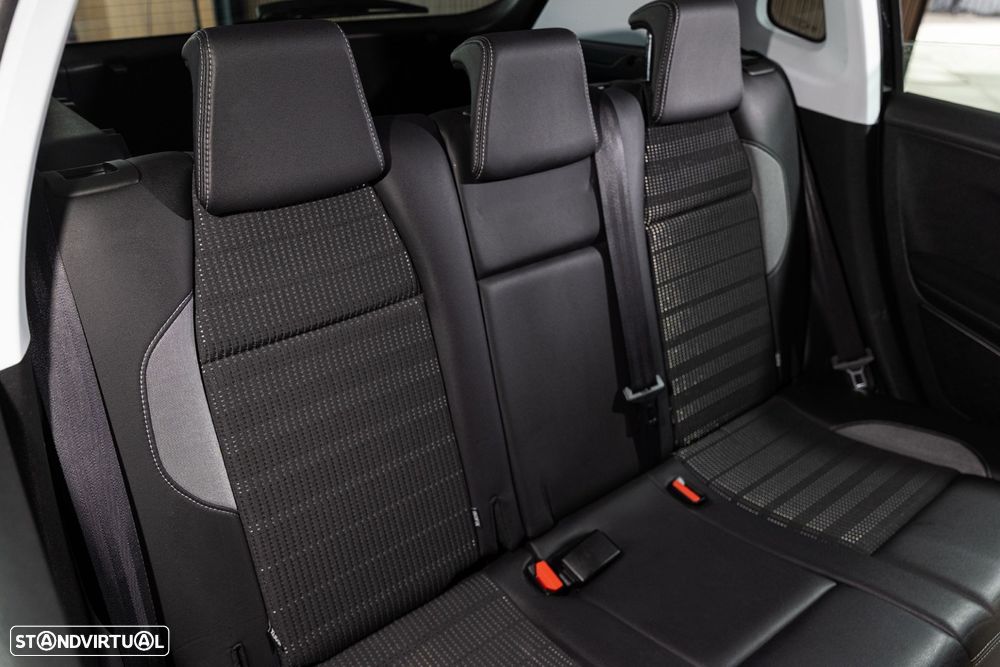 Peugeot 2008 1.6 e-HDi Allure 2-Tronic - 21