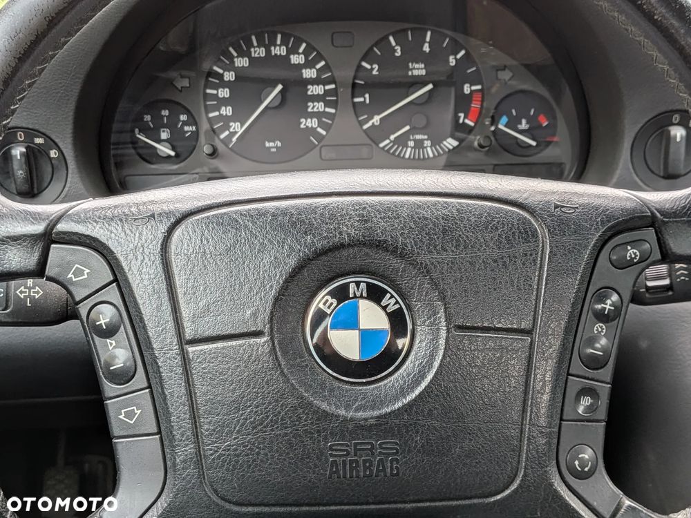 BMW Seria 7 - 11