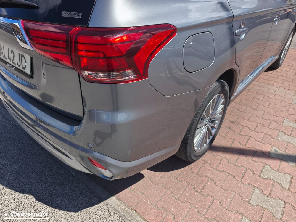 Mitsubishi Outlander - 5