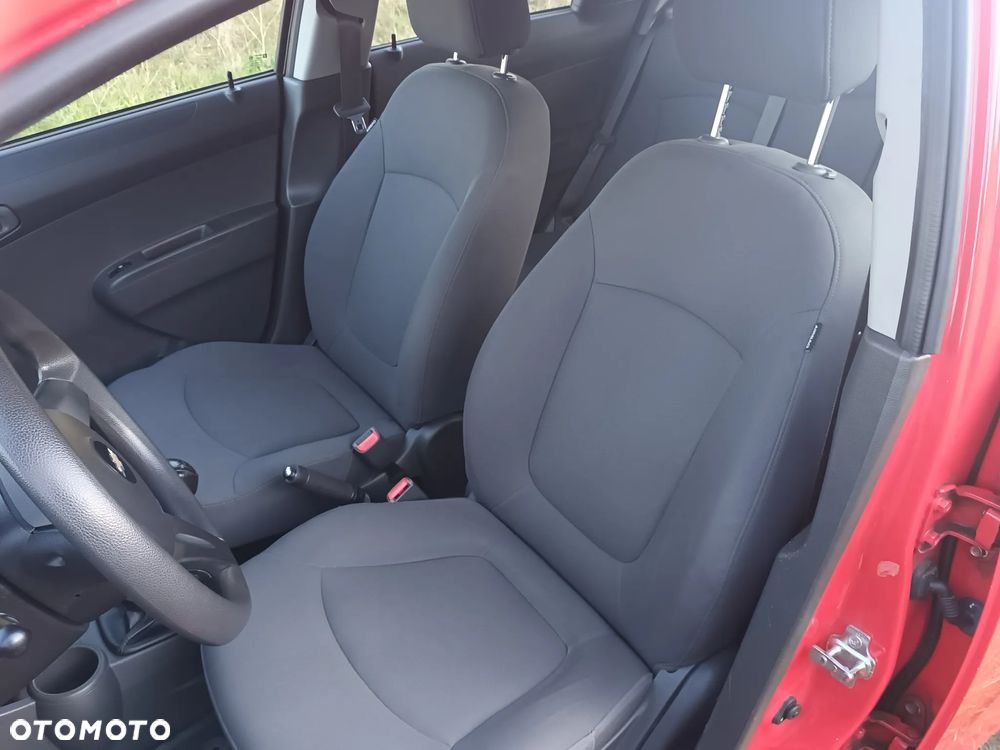 Chevrolet Spark 1.0 Base+ - 30