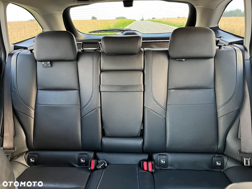 Subaru Levorg - 12