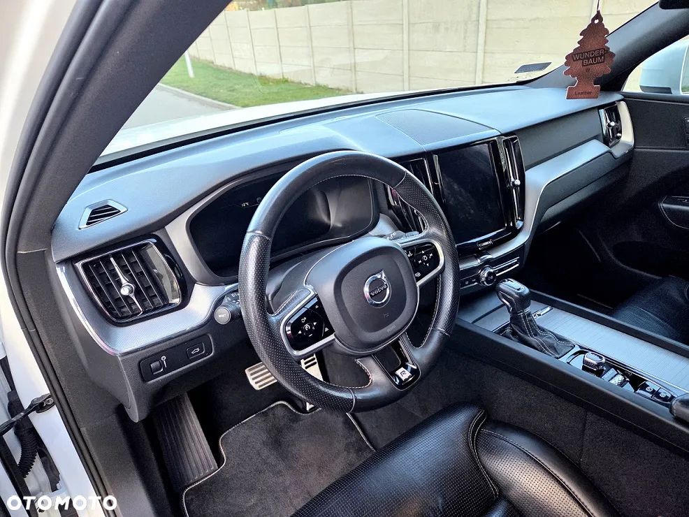 Volvo XC 60 D4 AWD R-Design - 7