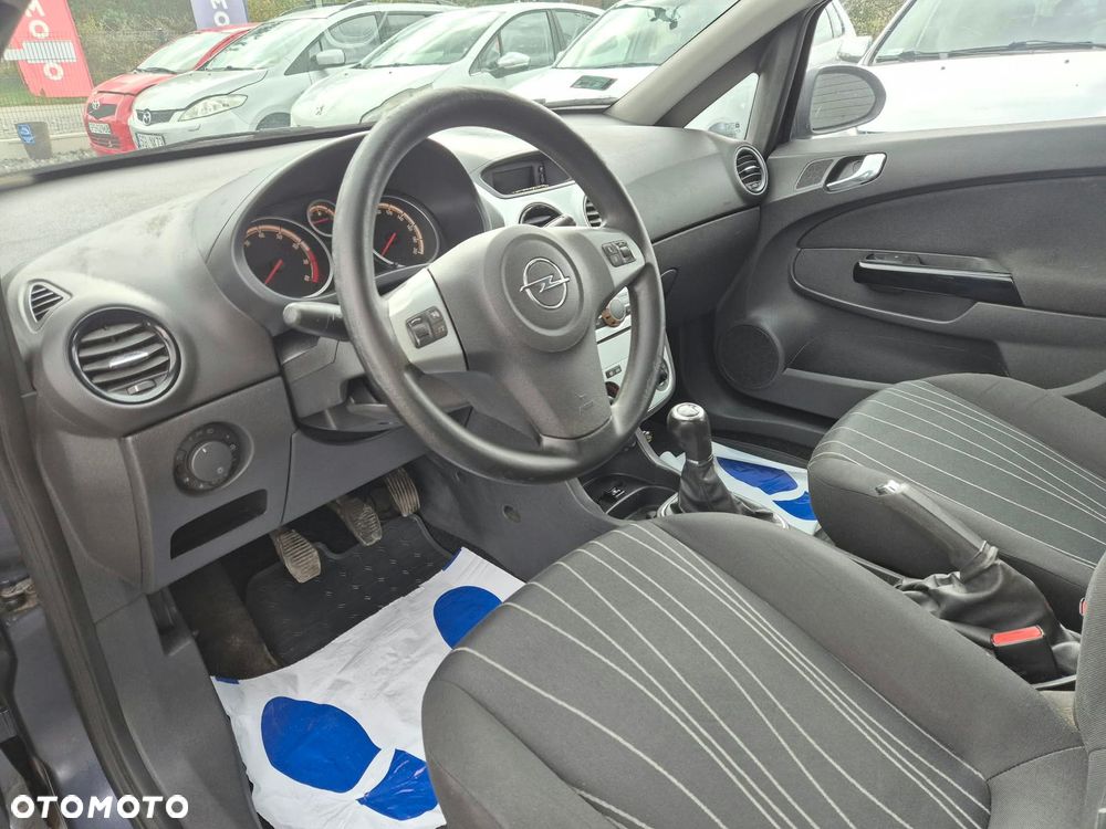 Opel Corsa 1.4 16V Enjoy - 10