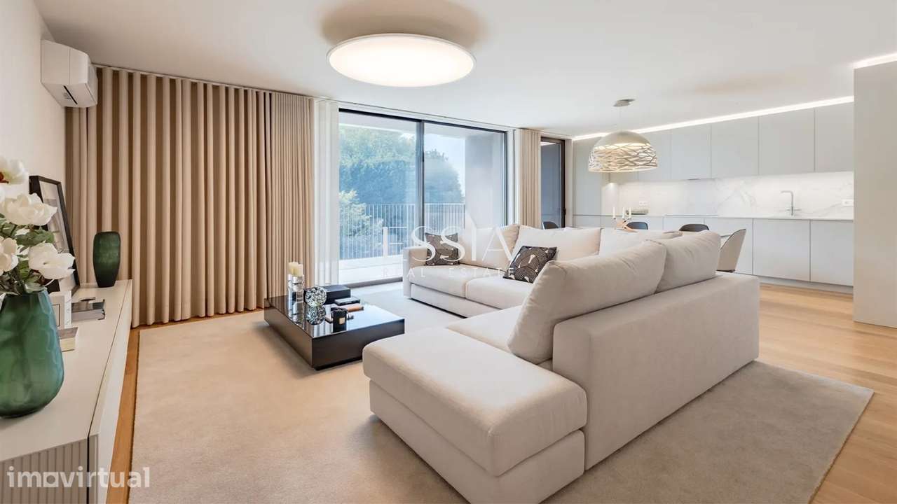 Apartamento T4 aos Jardins da Arrábida com Varanda 16 m2 - Grande imagem: 3/24