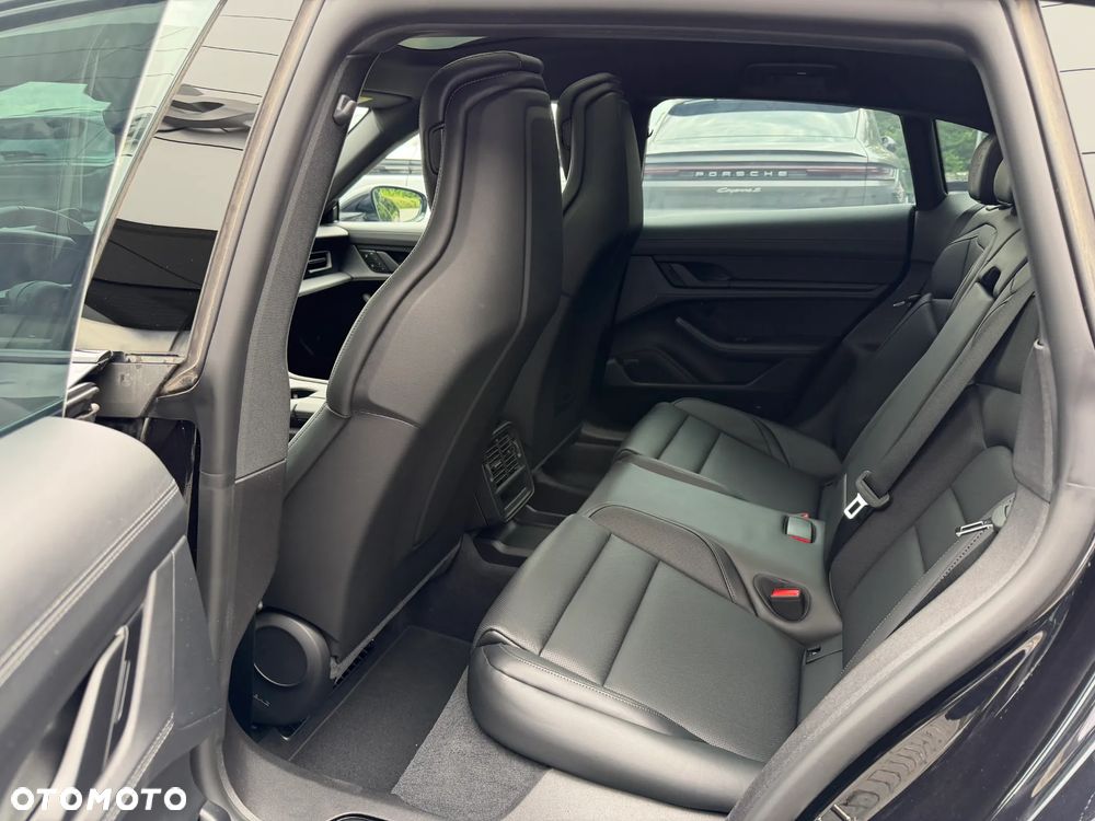 Porsche Taycan 4S Sport Black Edition - 16