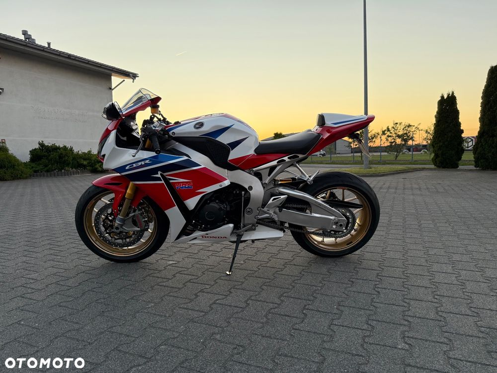 Honda CBR - 8