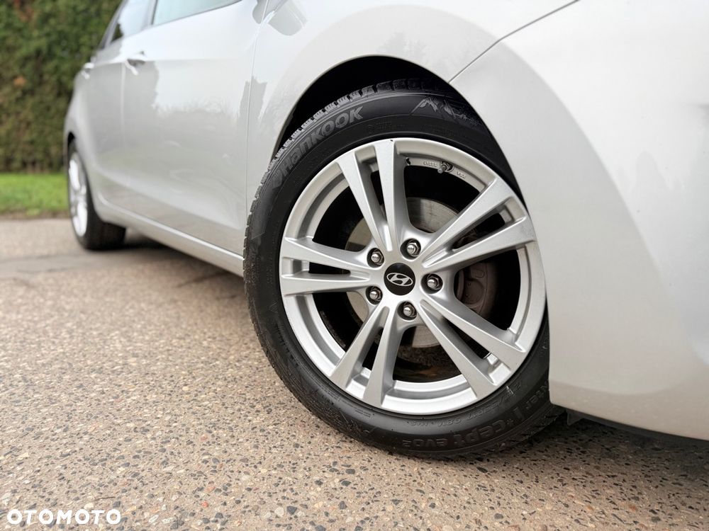 Hyundai i30 1.4 Comfort EU5 - 12