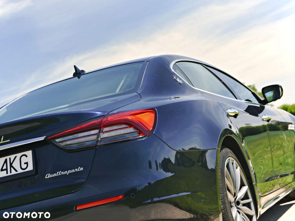 Maserati Quattroporte - 7