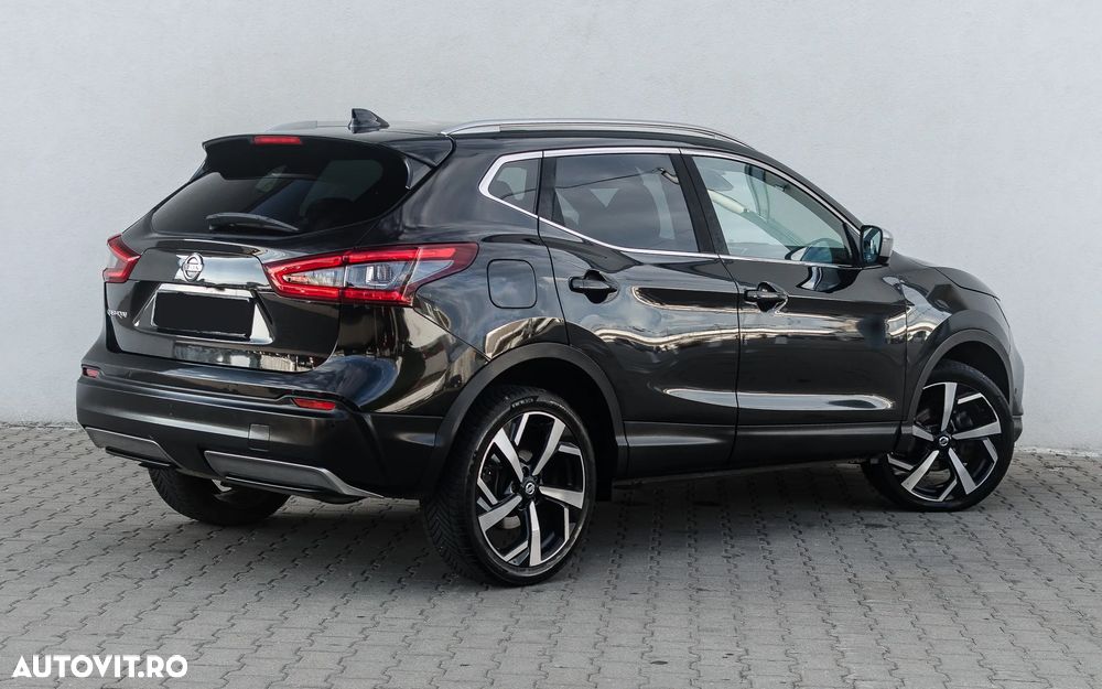 Nissan Qashqai 1.6 DCI Xtronic TEKNA+ - 6