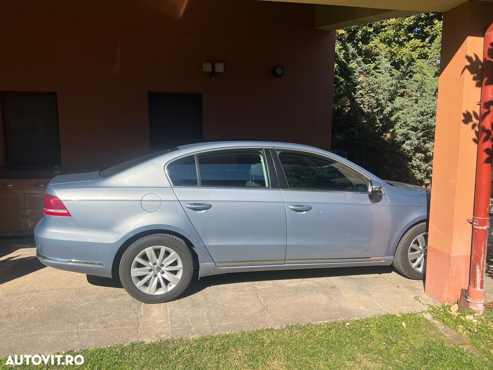 Volkswagen Passat - 9
