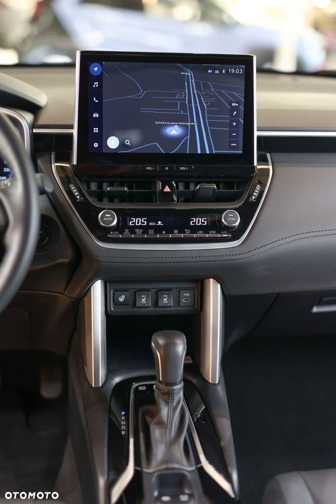 Toyota Corolla Cross 2.0 Hybrid Executive - 33