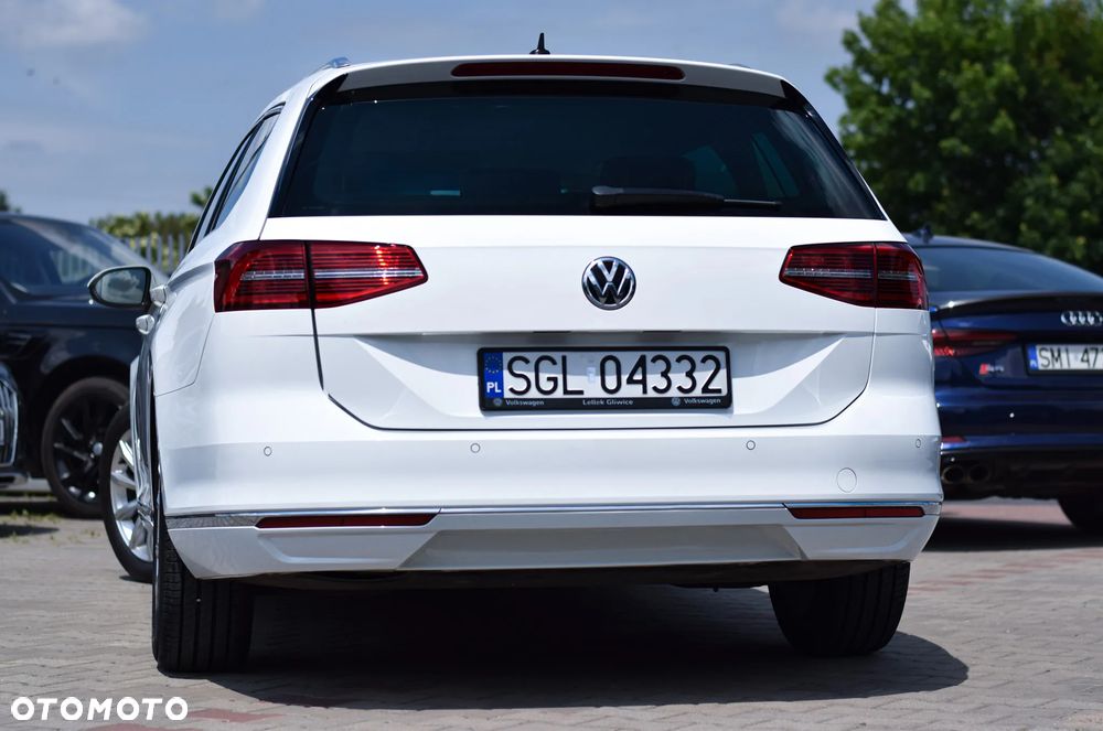 Volkswagen Passat Variant 2.0 TDI SCR DSG Highline - 10