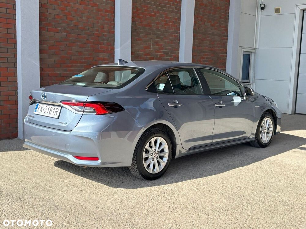 Toyota Corolla - 4