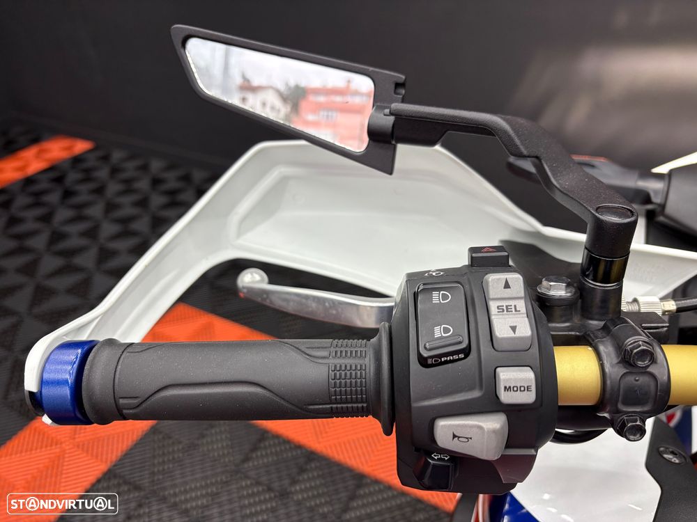 Honda Africa Twin CFR 1000 l - 17