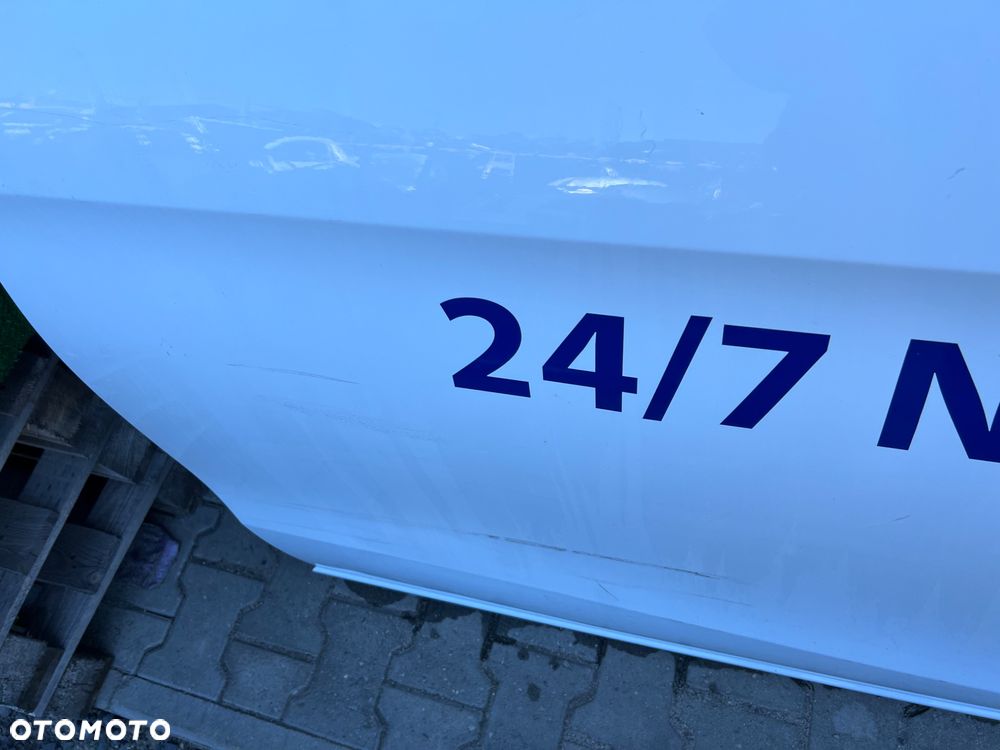 Drzwi rozsuwane prawe Vito 447 - 2