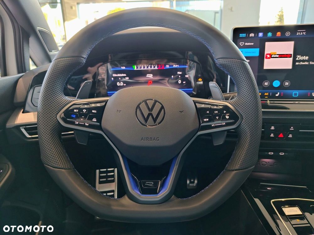 Volkswagen Golf - 16