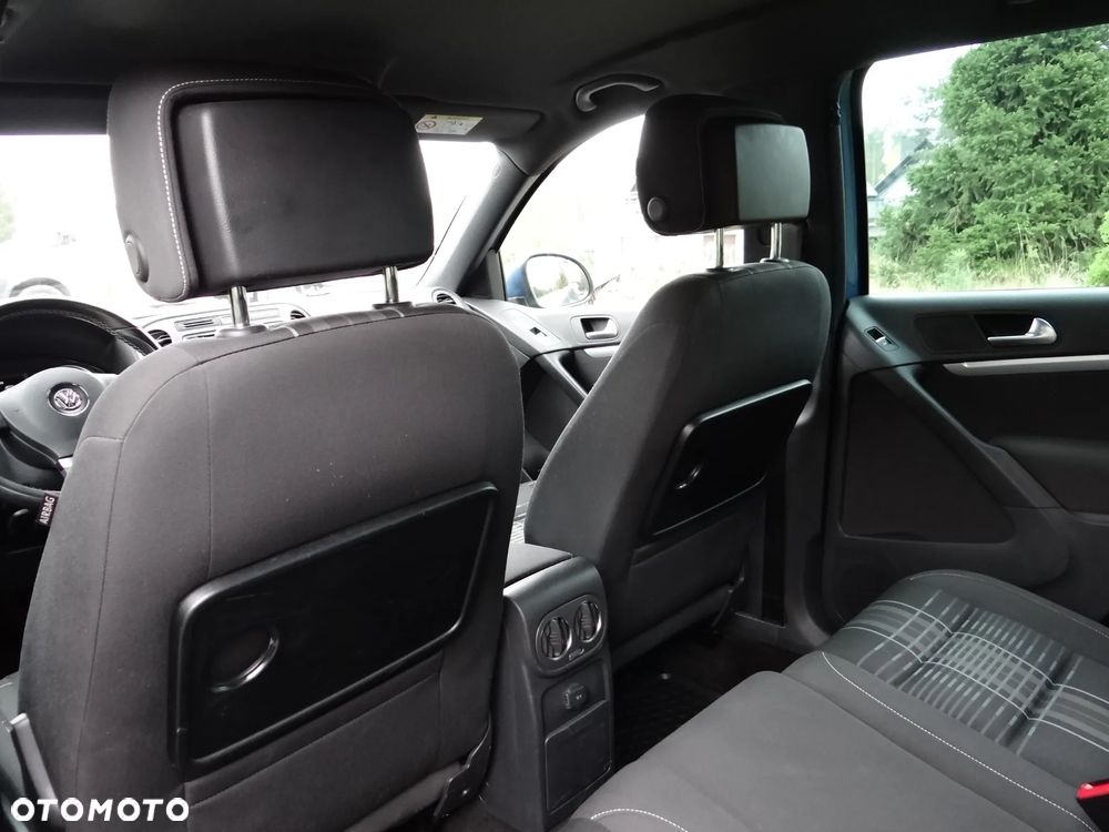 Volkswagen Tiguan 2.0 TDI SCR 4MOTION BlueMotion Technology DSG Lounge Sport & Style - 12