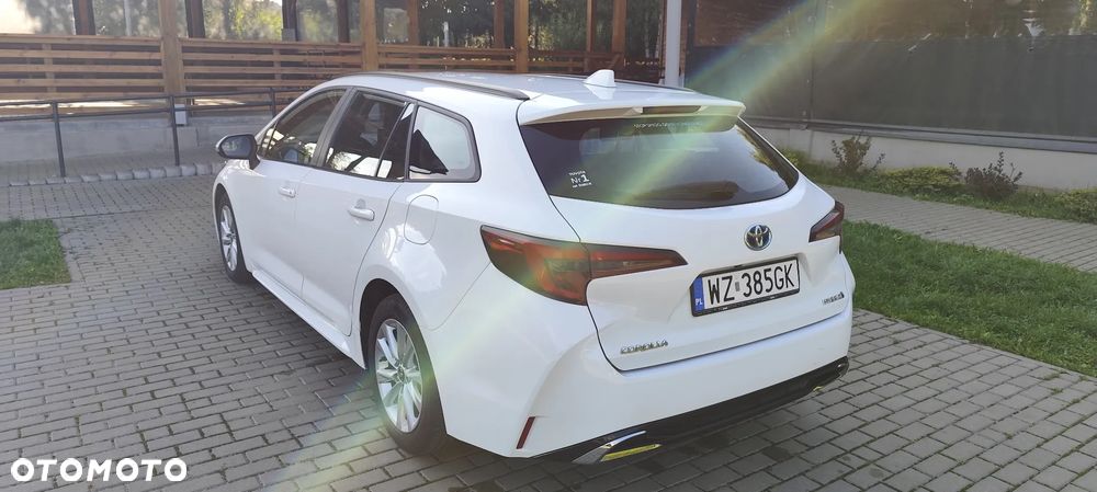 Toyota Corolla 1.8 Hybrid Comfort - 8