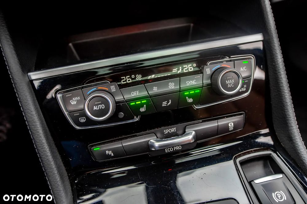 BMW Seria 2 220d GT xDrive M Sport - 31