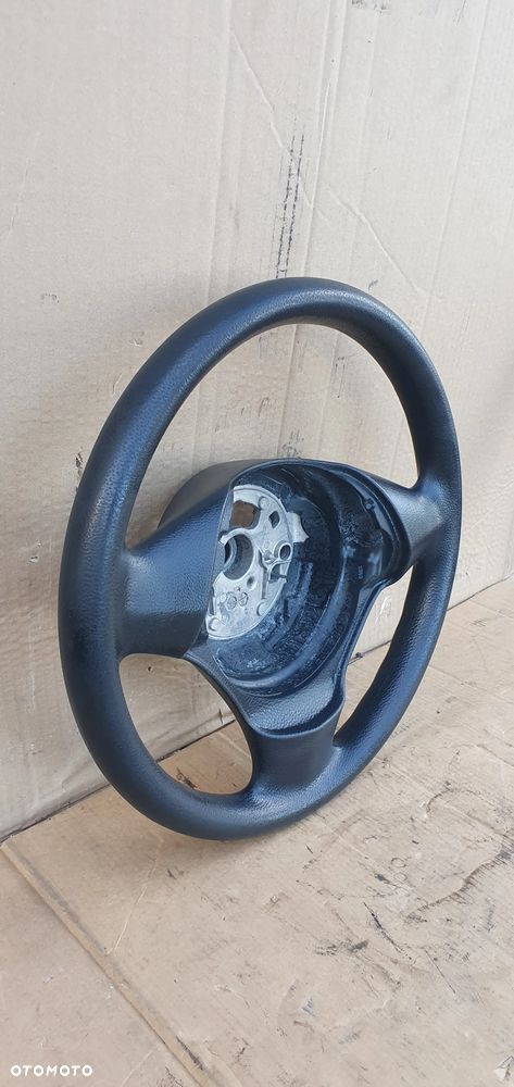 Kierownica oryginalna trójramienna BMW I E81 - 2