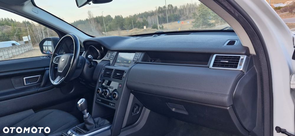 Land Rover Discovery Sport - 21