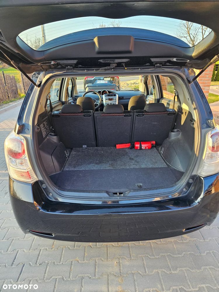 Toyota Verso 2.0 D-4D 2010 7os - 9