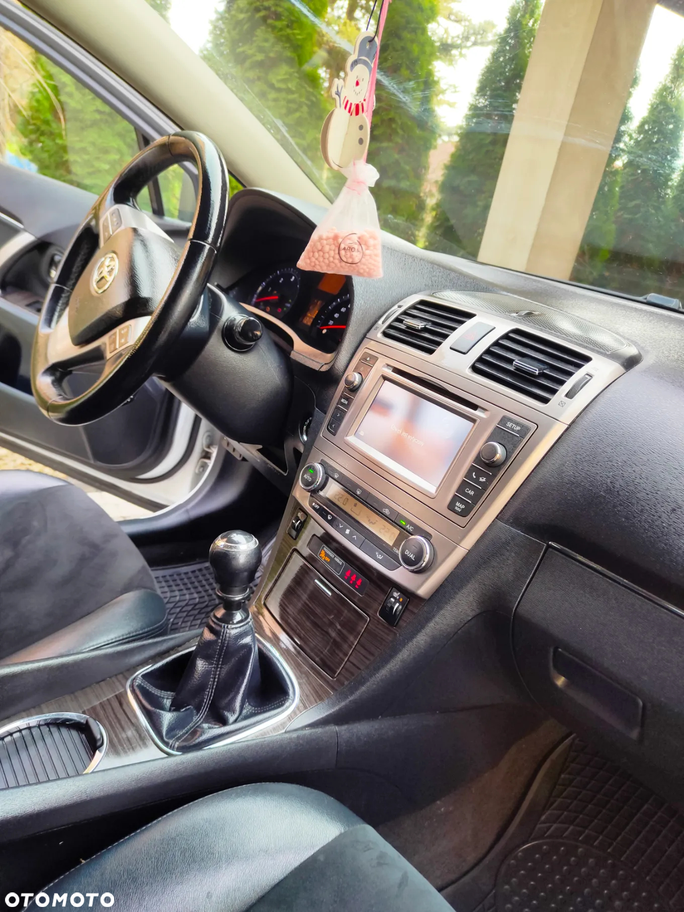 Toyota Avensis 2.0 D-4D Premium - 16