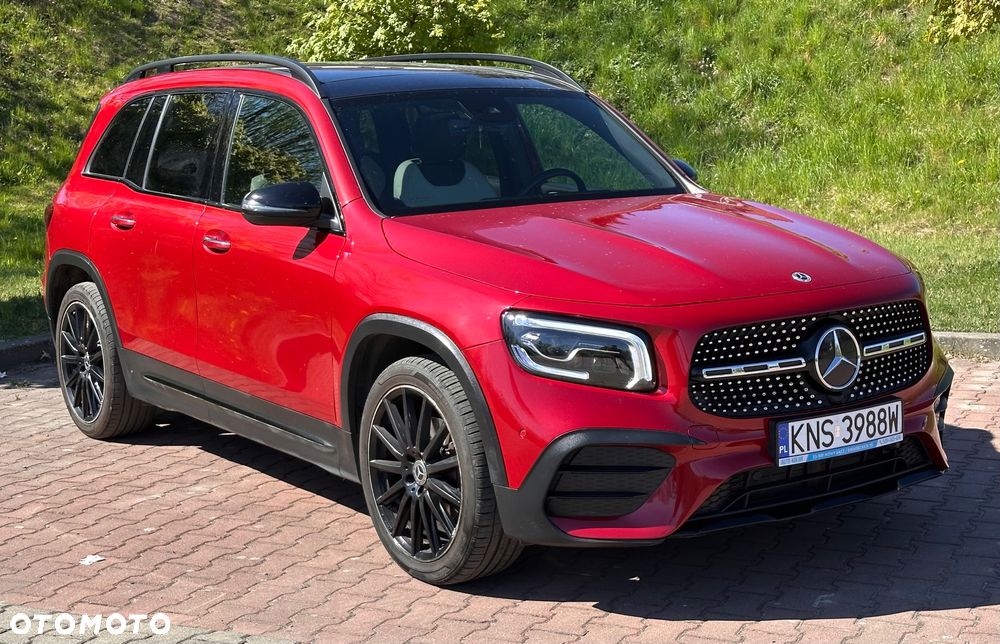 Mercedes-Benz GLB - 1