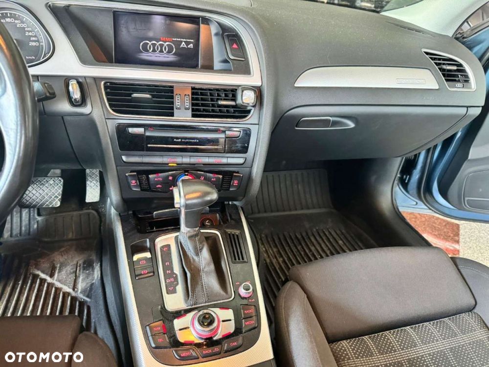 Audi A4 Avant - 22