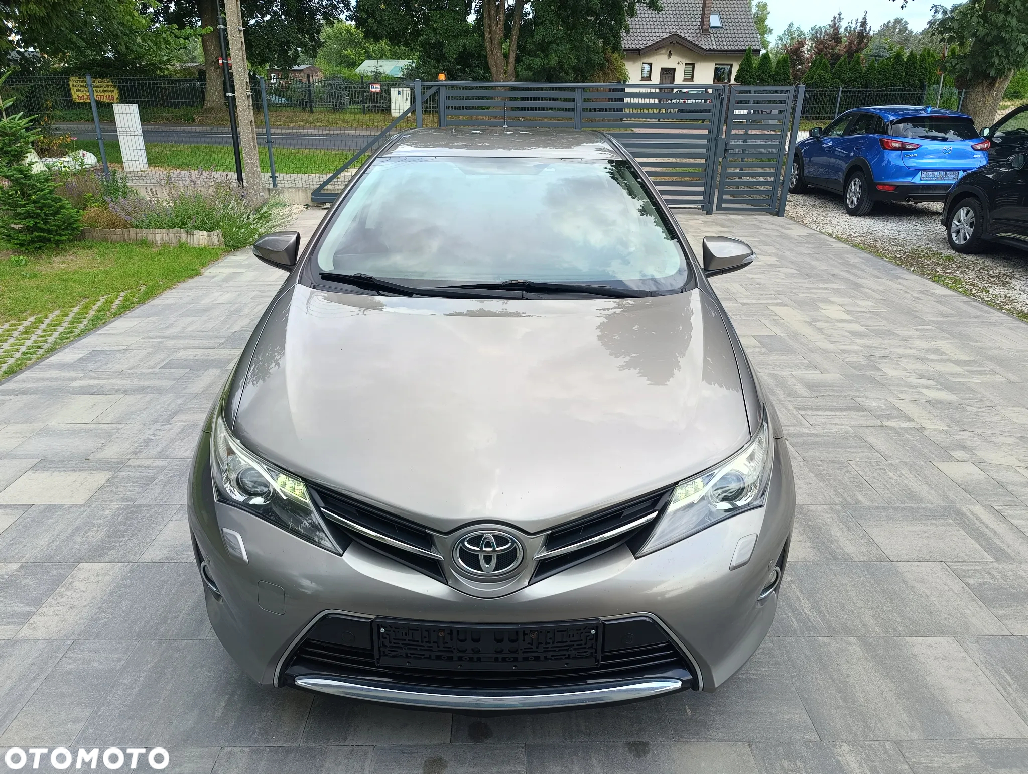 Toyota Auris 1.6 Premium - 3
