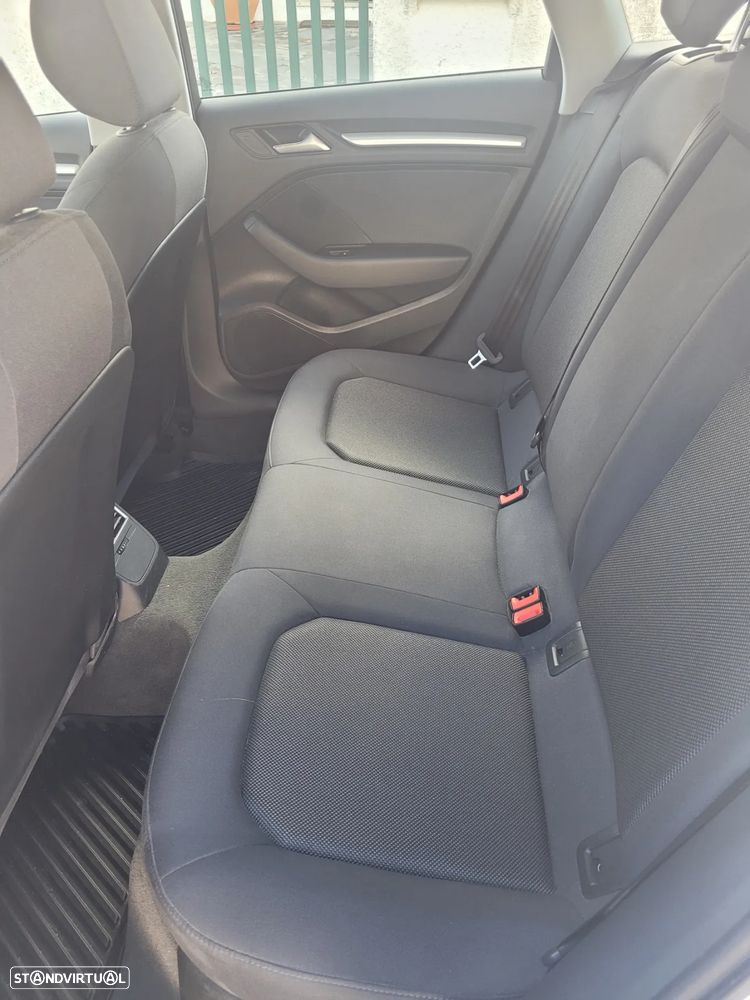 Audi A3 Sportback 1.6 TDI - 5