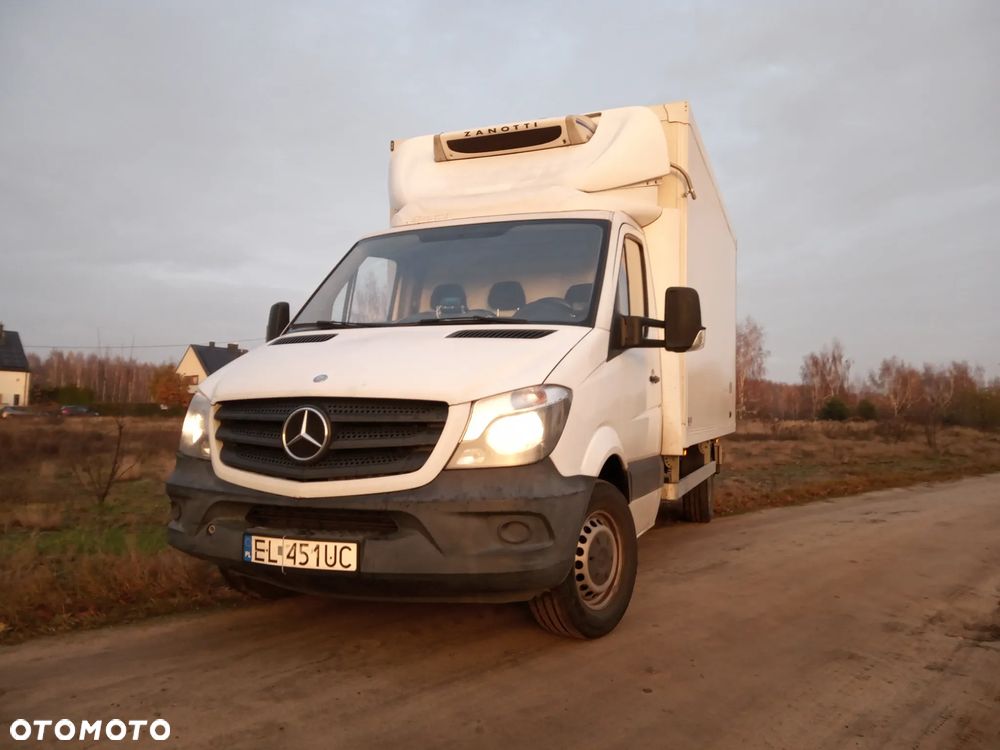 Mercedes-Benz Sprinter - 5