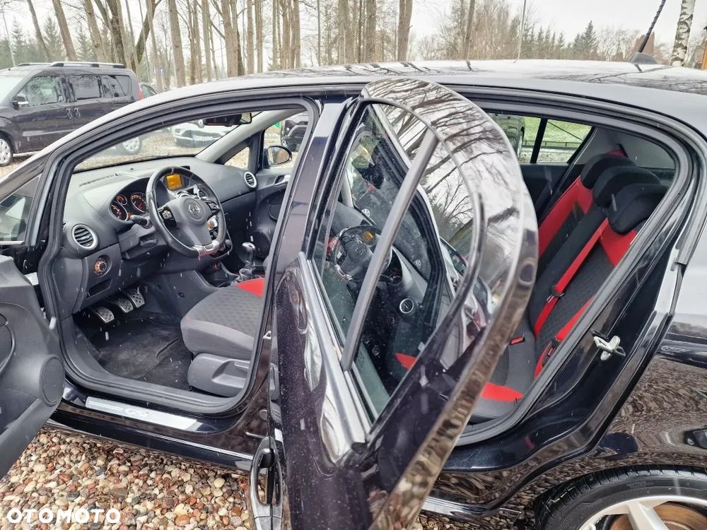 Opel Corsa 1.6 Turbo GSi - 9