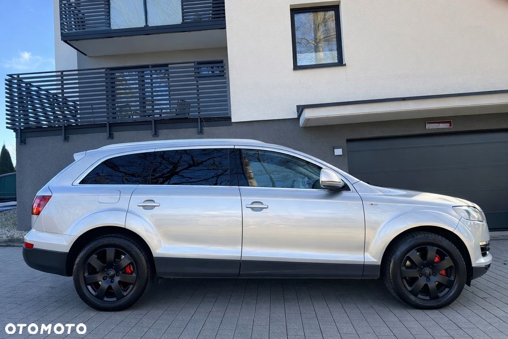 Audi Q7 - 1