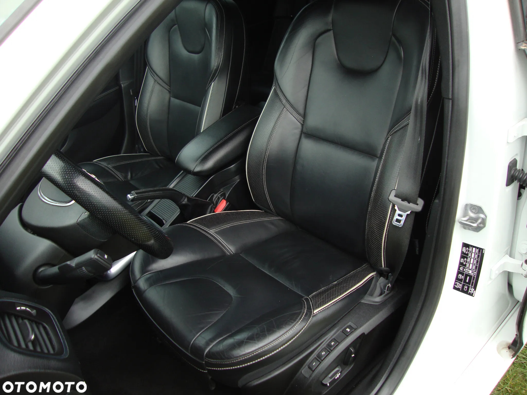 Volvo V40 - 18