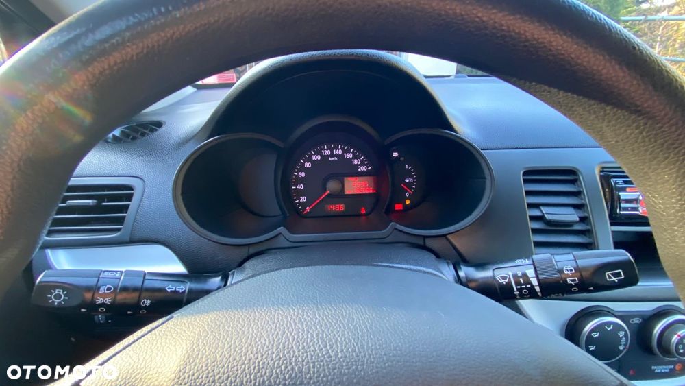 Kia Picanto 1.0 Dream Team Edition - 8