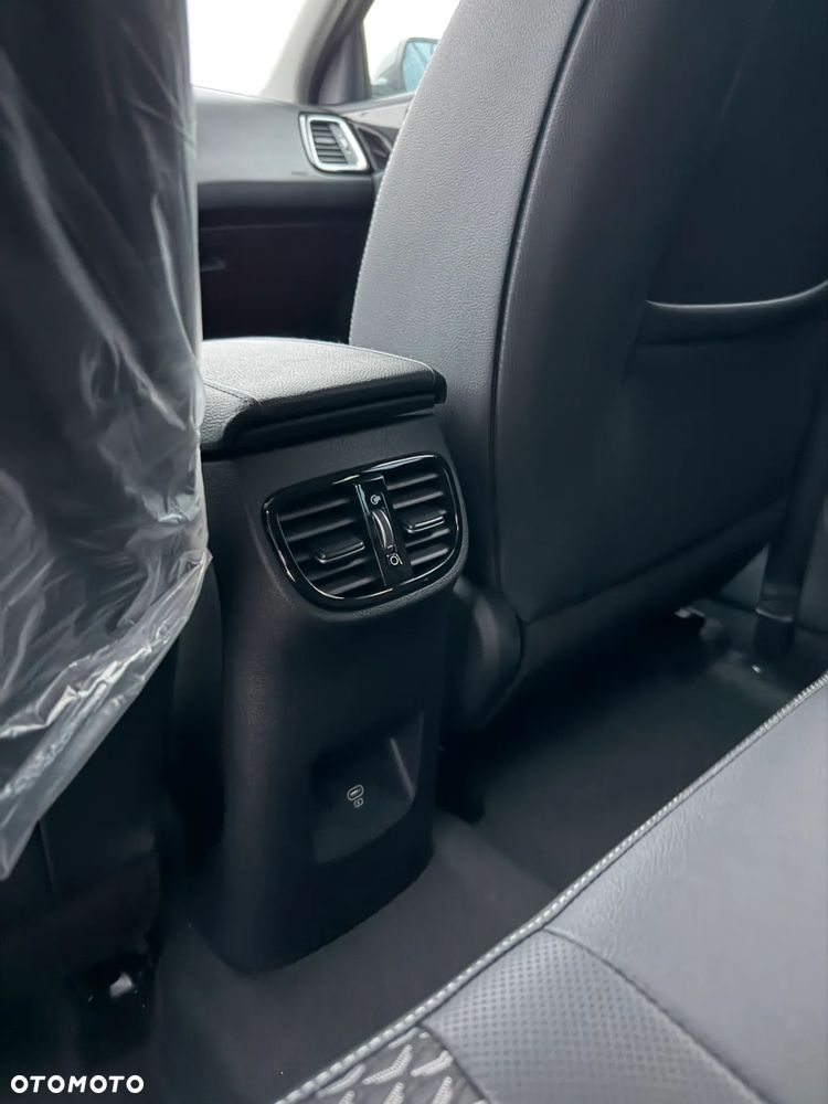 Kia Ceed 1.5 T-GDI Tribute - 11