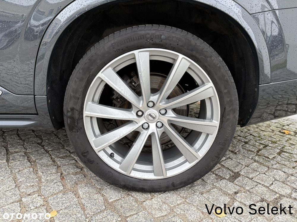 Volvo XC 90 - 8