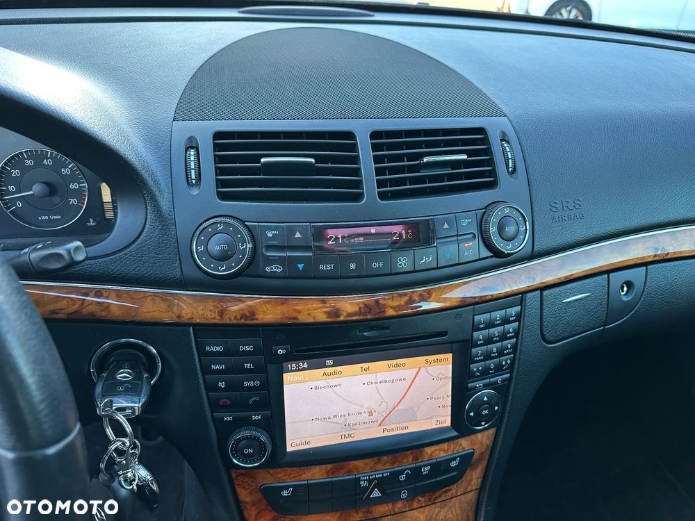 Mercedes-Benz Klasa E - 12