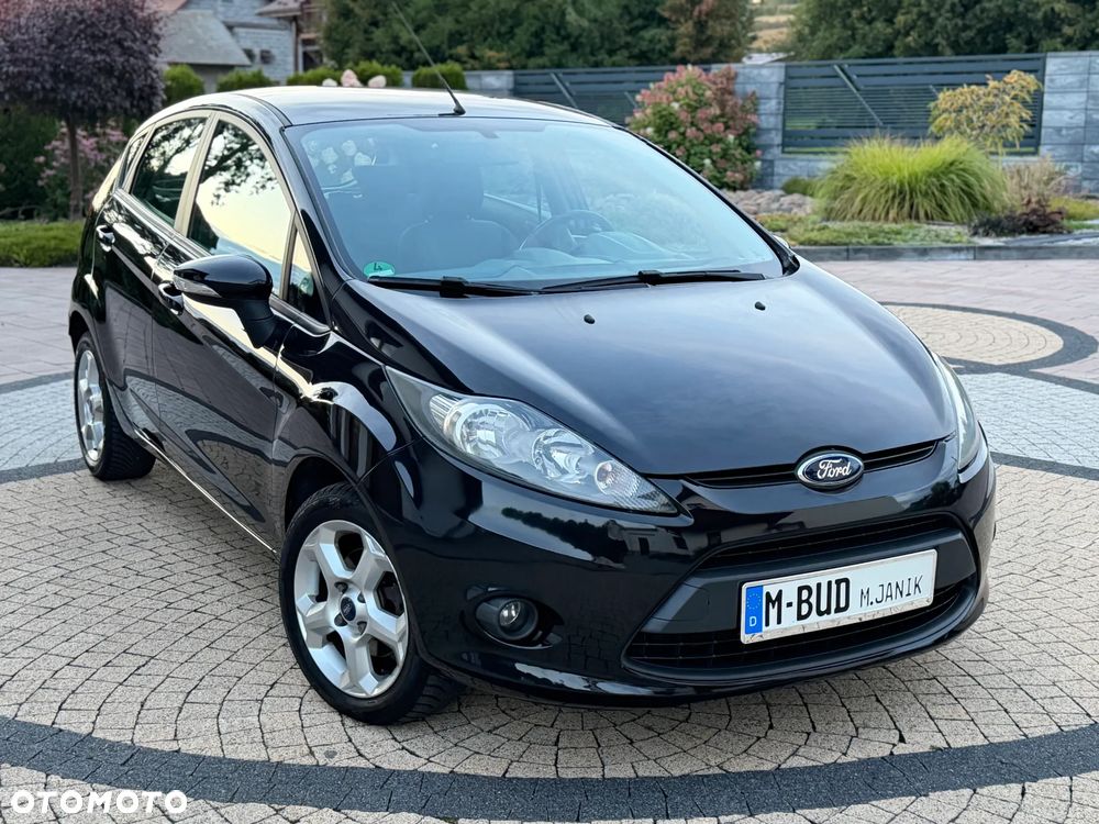 Ford Fiesta - 24