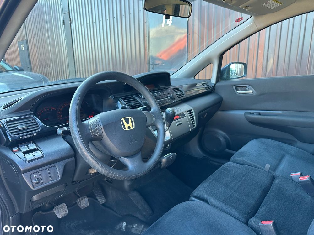Honda FR-V 1.7 Comfort - 11