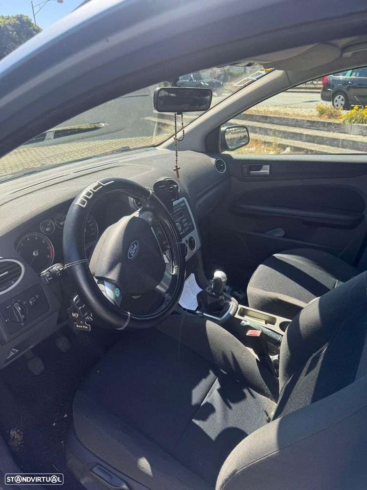 Ford Focus SW 1.4 Sport - 11