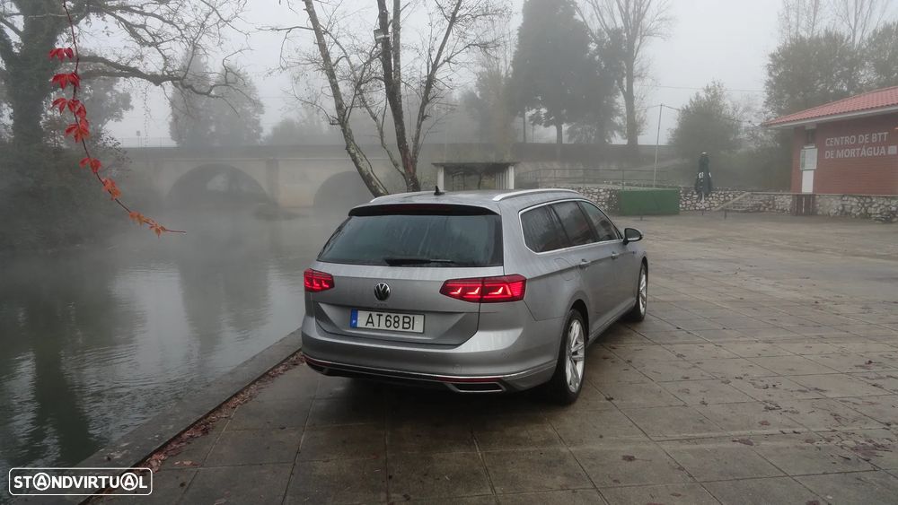 VW Passat Variant - 4