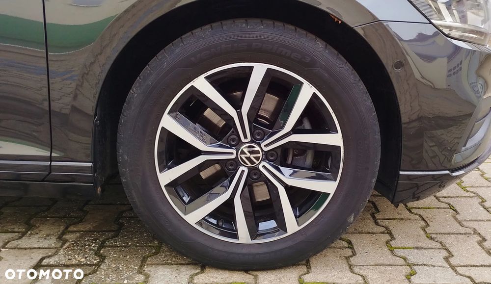 Volkswagen Passat Variant 1.5 TSI EVO Business DSG - 4