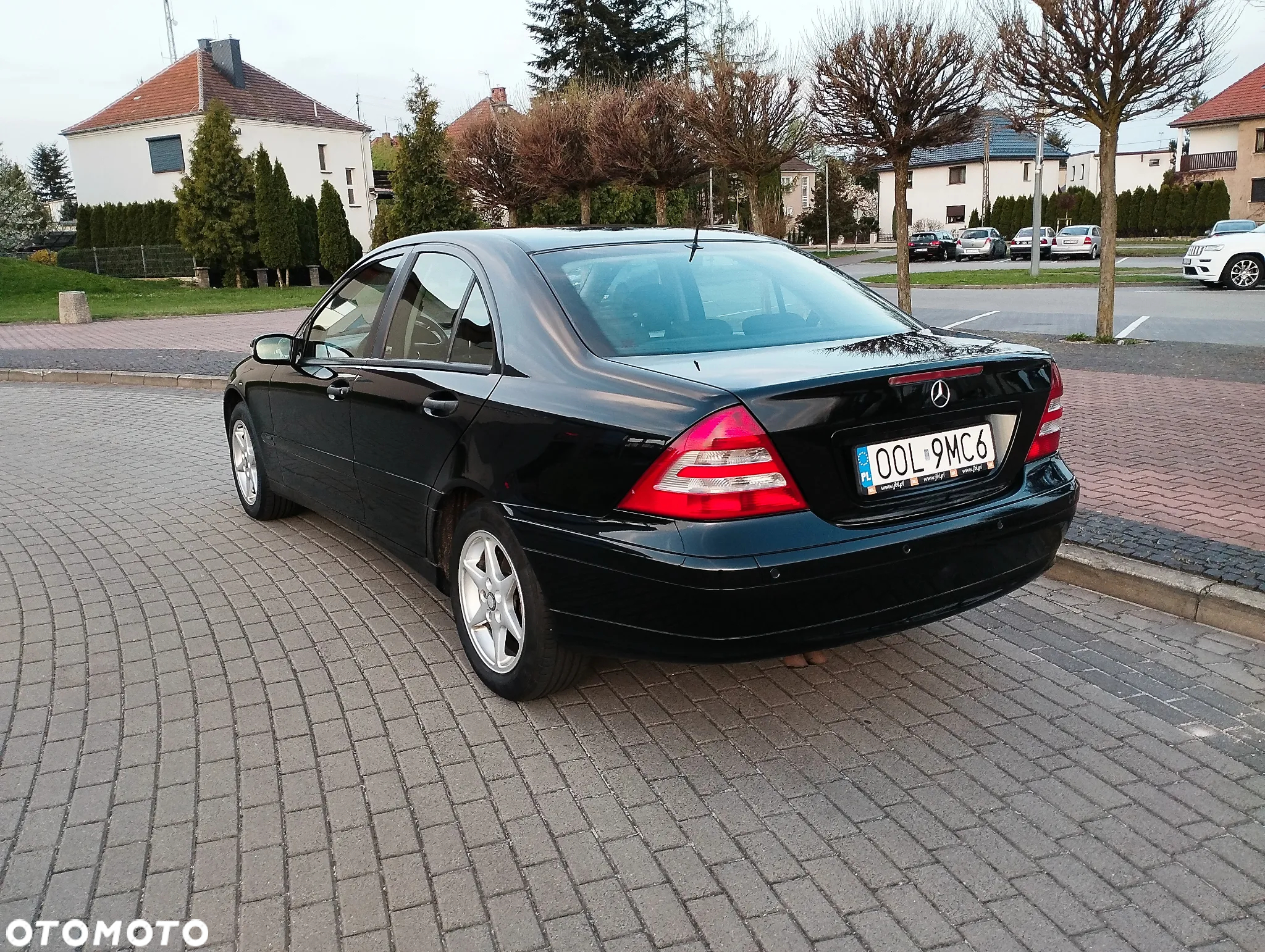Mercedes-Benz Klasa C 240 Classic 4-Matic - 3
