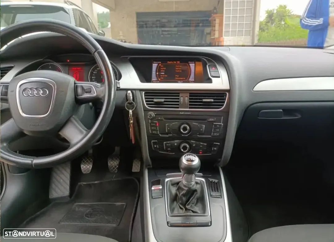 Audi A4 Avant 2.0 TDI Advance - 1