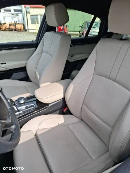 BMW X4 xDrive20i - 14