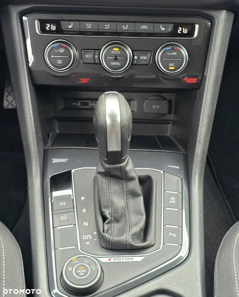 Volkswagen Tiguan 2.0 TSI 4Motion DSG OPF Highline - 25