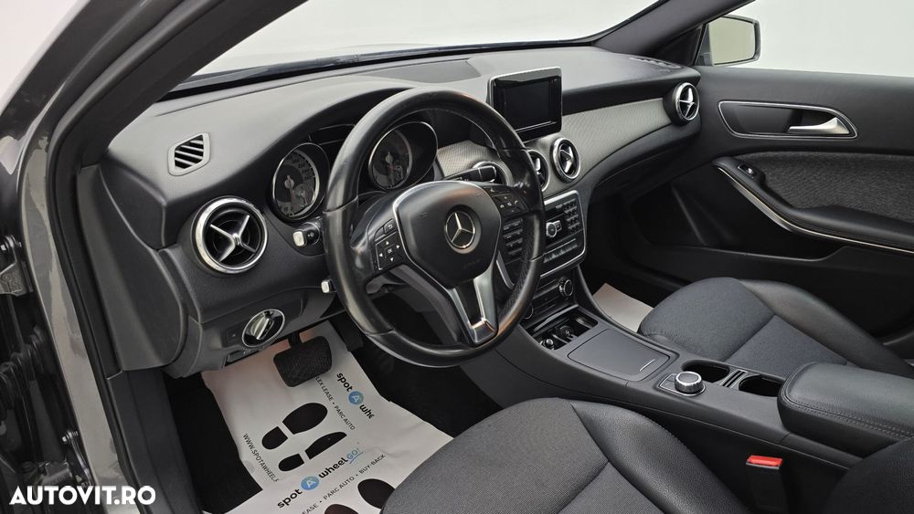 Mercedes-Benz GLA - 11