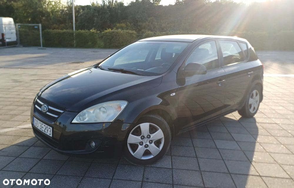 Kia Ceed 2.0 crdi Optimum - 2